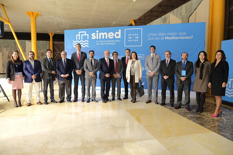 Foto de familia inauguración SIMED 2018